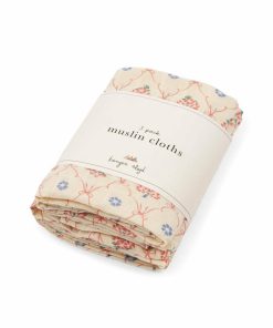 Phoebesmith.shop0193199ed3 2