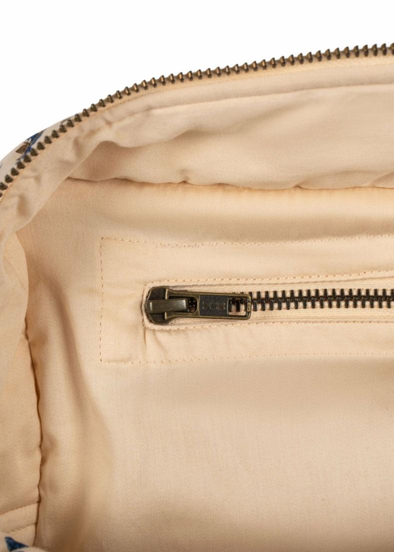 Phoebesmith.shop047662a039 3