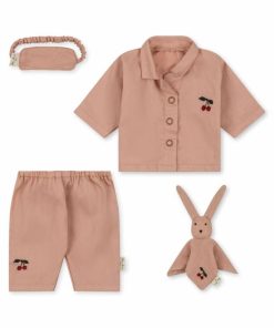 Phoebesmith.shop0888871576 1