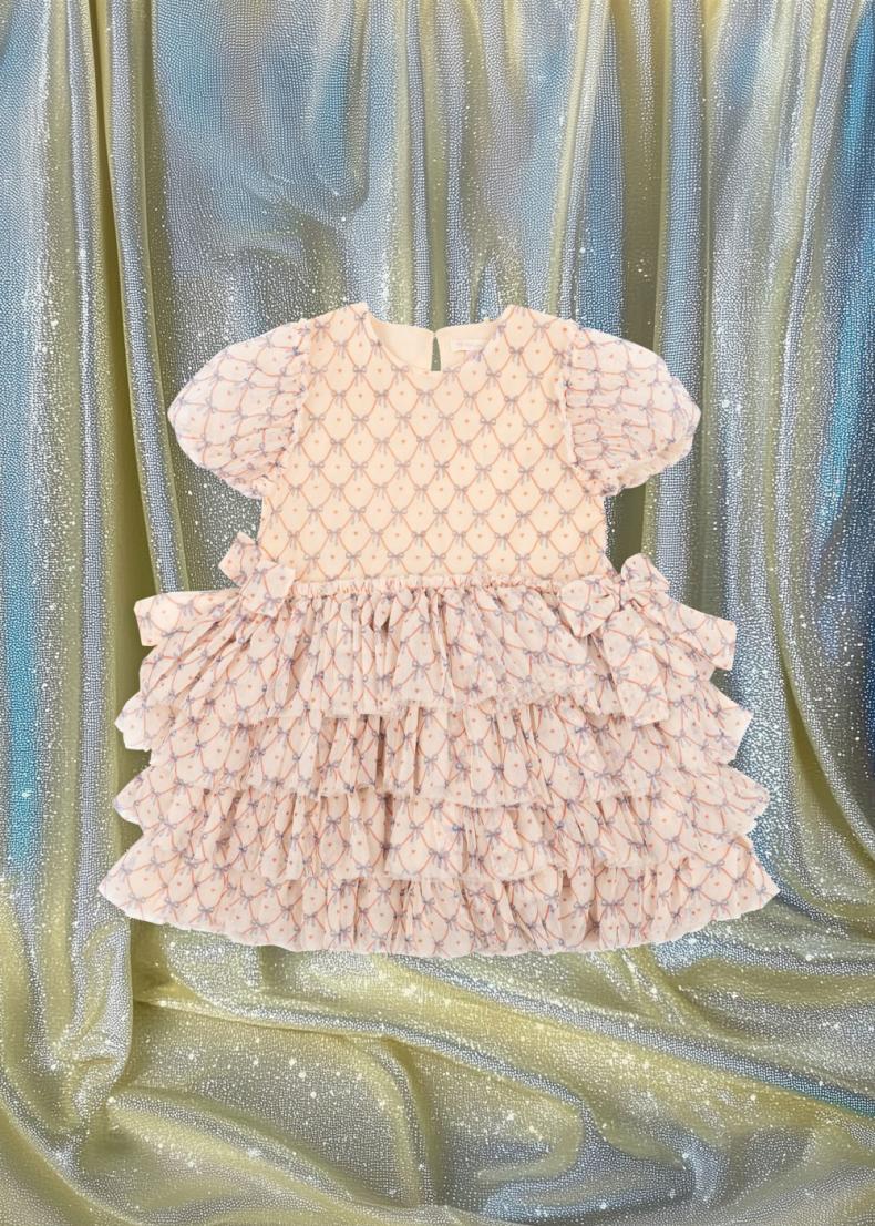 Phoebesmith.shop13a7cac61e 1