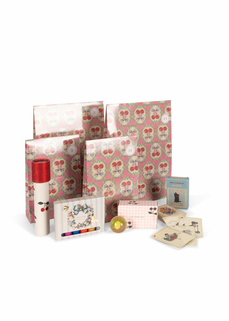 Phoebesmith.shop5844458565 1